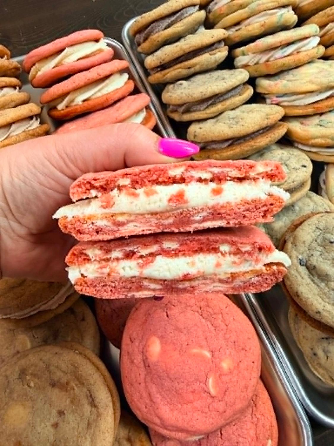 Strawberries &amp; Cream Sandwich Cookie Recipe