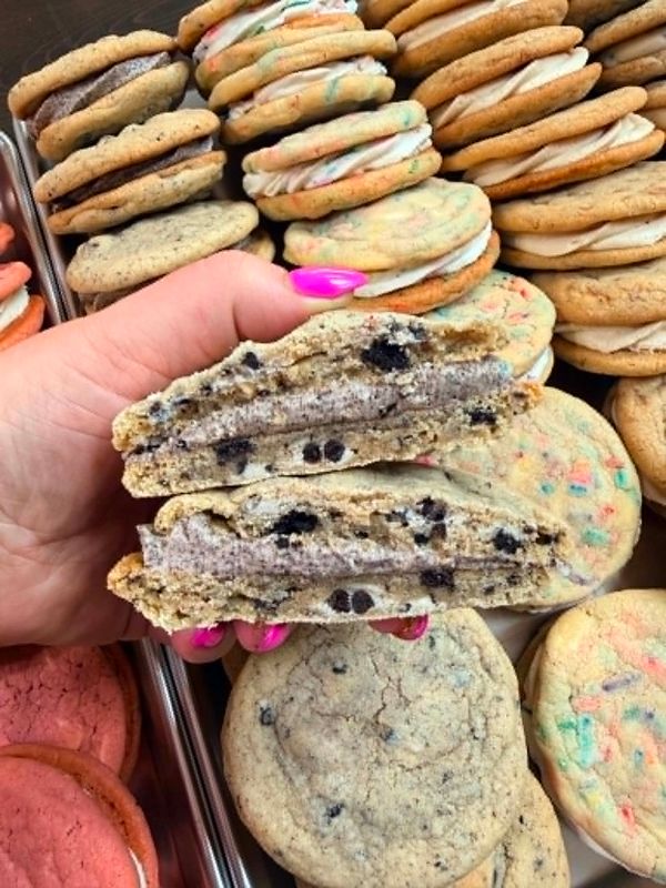 Cookies &amp; Cream Sandwich Cookie Recipe