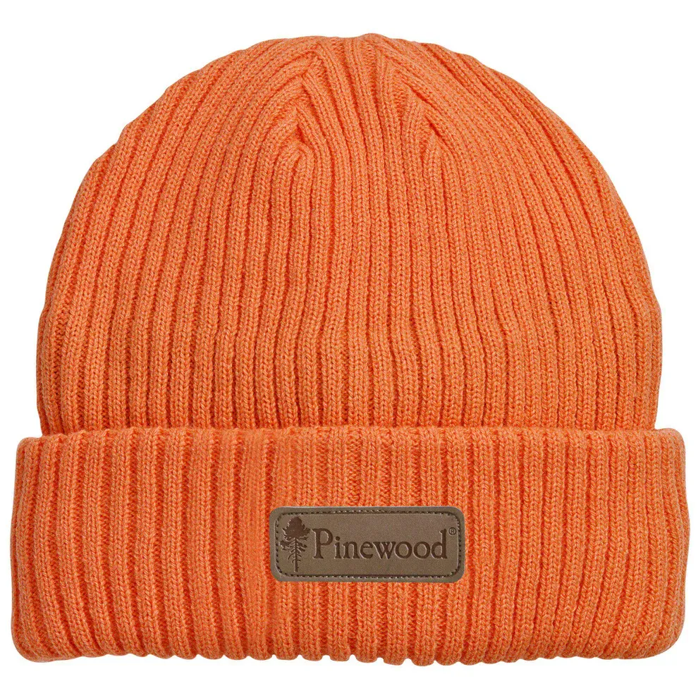 Pinewood New Stöten knitted beanie with warm fleece lining. Flexible fit and comfortable design for cold weather.