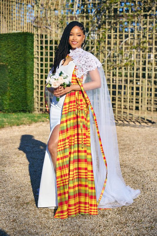 Ensemble cap et Robe de Mariée Bustier Asymétrique Madras Ensemble cap et Robe de Mariée Bustier Asymétrique Madras