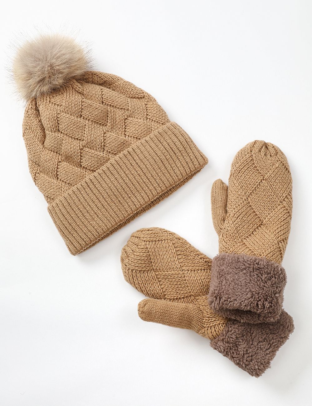 SET116-M102 Camel