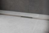 Caniveau de sol Geberit CleanLine30 en acier inoxydable brossé, 30-110 cm, pour installations de douche.
