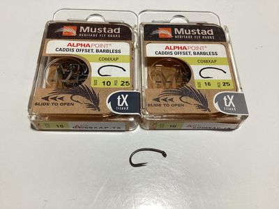 Mustad Barbless Curved Caddis Hook
