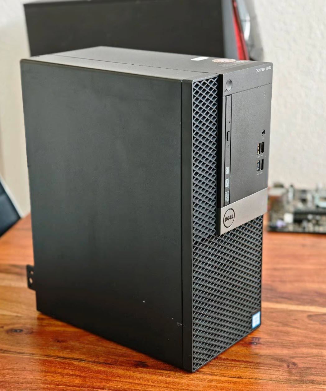 Gaming PC Dell OptiPlex 7040 |GTX1060 6GB| i5-6600 |8GB RAM Nvme Gaming PC Dell OptiPlex 7040 |GTX1060 6GB| i5-6600 |8GB RAM Nvme