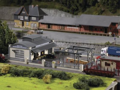 Piko 61152 - Gerlacher kistenfabriek en houtwaren  H0