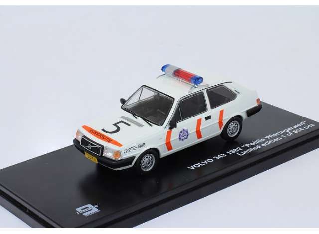 Triple 9 1:43 - Volvo 343, 1982, "Politie Wieringerwer", white/orange with original long bumpers.