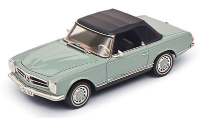 Schuco 1:18 - Mercedes Benz 280 SL Pagode, lichtblauw