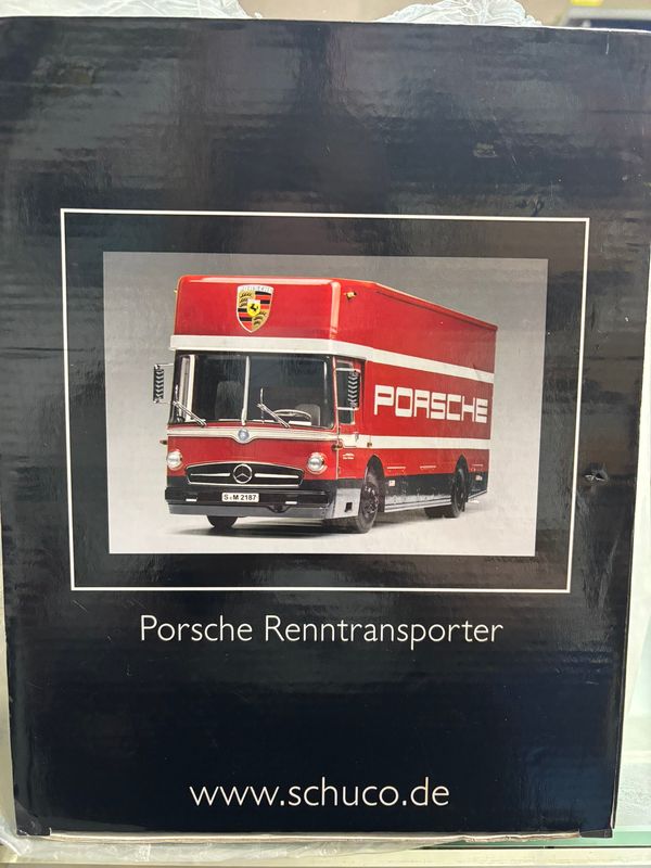 Schuco  1:18 - Mercedes Benz O317 "Porsche Racing transporter"