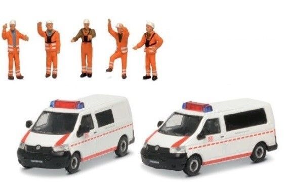 Schuco 1:87 - VW T5 DB x 2 + 5 figuren