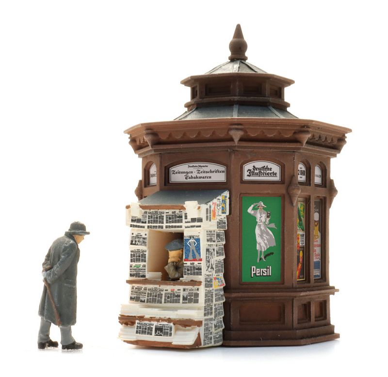 Artitec 387.678 - Klassieke krantenkiosk H0