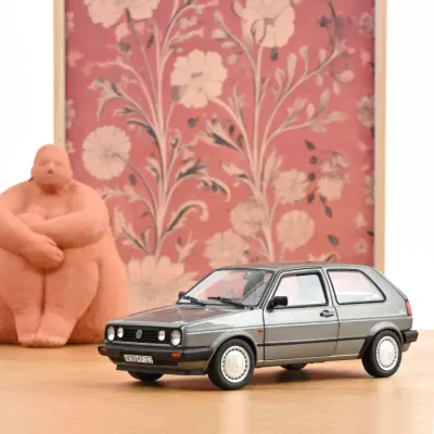 Norev 1:18 - VW Golf Champion 1989 Grey metallic