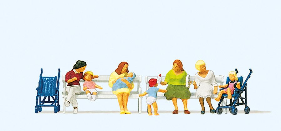 Preiser  10522 - Zittende vrouwen met kinderen op bankjes H0