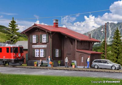 Kibri 39493 - Bahnhof Davos-Monstein inkl. Hausbeleuchtungs- Startset, Funktionsbausatz H0