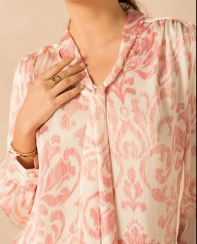 Haut fluide imprimé à nouer