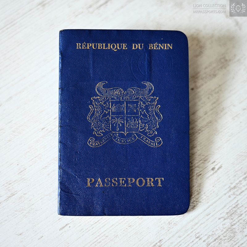 Benin, 1995-2002 passport, German residence permit