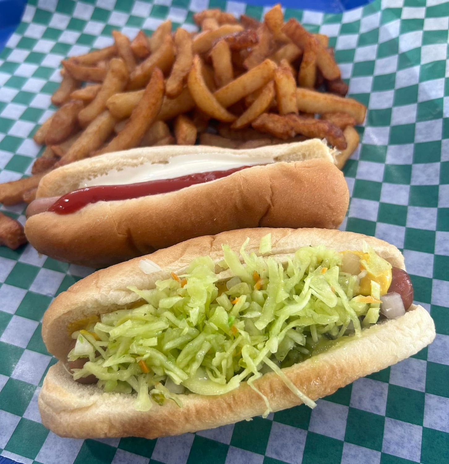 #1  Trio 2 hot-dogs