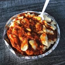 MOYENNE POUTINE ITALIENNE