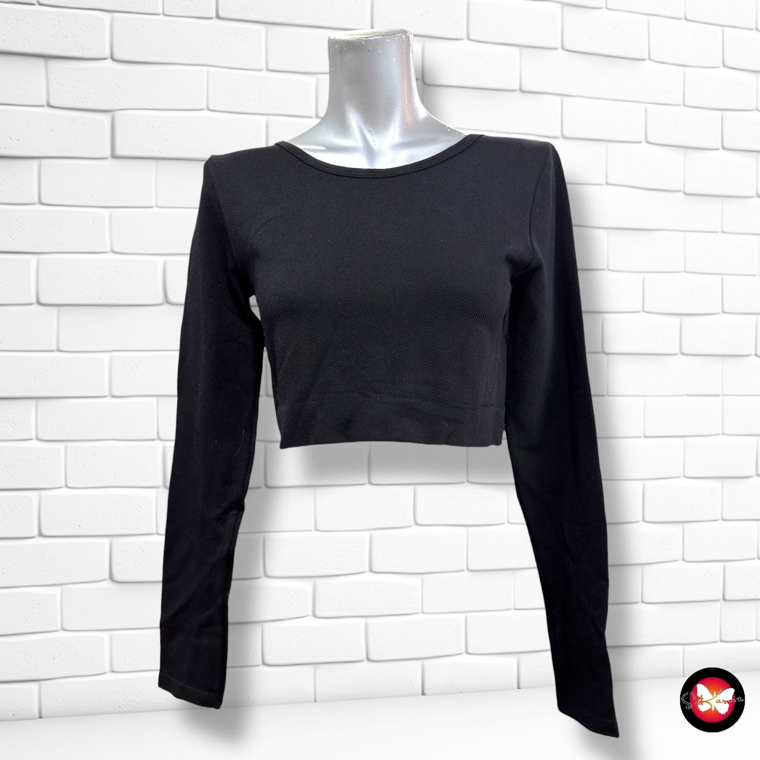 Camiseta cropped de manga corta STRADIVARIUS Talla L