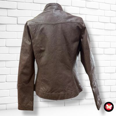 **HOY** Cazadora de piel Talla 38