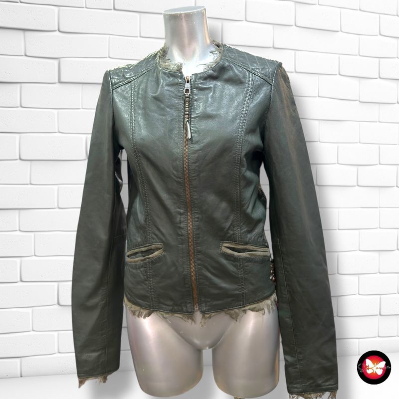 **HOY** Cazadora de piel GUESS Talla XS