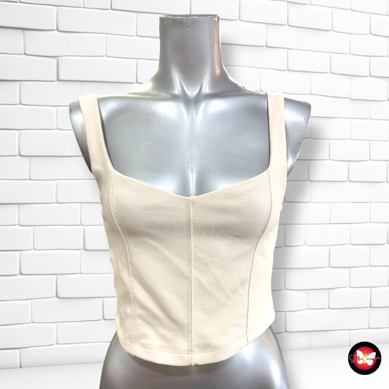 **HOY** Blusa cropped STRADIVARIUS Talla M