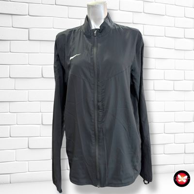 **HOY** Chaqueta deportiva NIKE Talla S