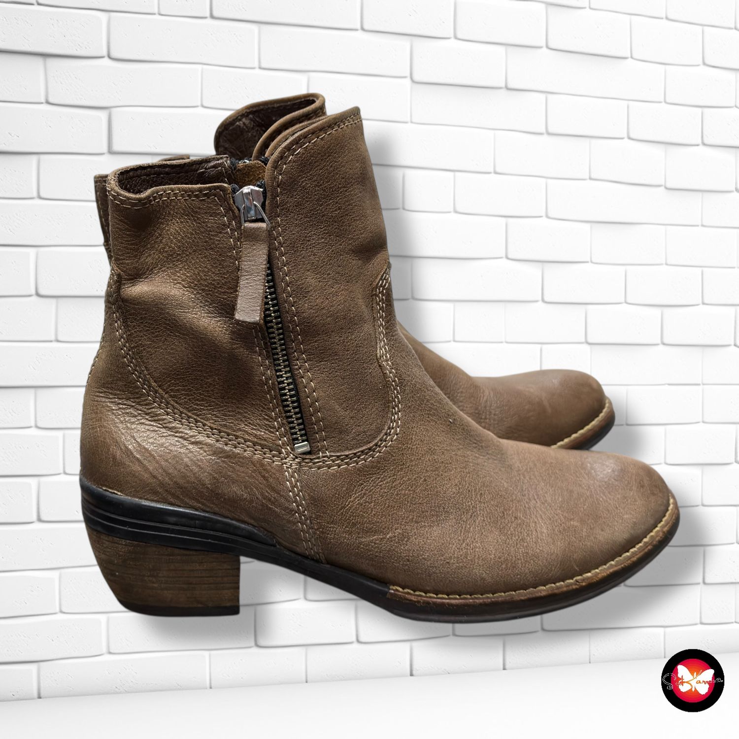 **HOY** Botines de piel CAN CAN T41