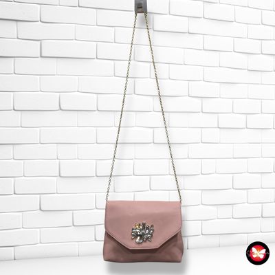 **HOY** Bolso bandolera con pedrería