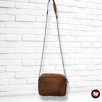 **HOY** Bolso bandolera tipo ante H&amp;M