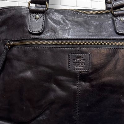 **HOY** Bolso bandolera maletín ordenador de piel BEAR