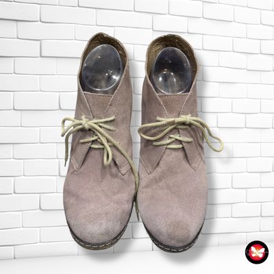 **HOY** Botines de ante con tacón T39