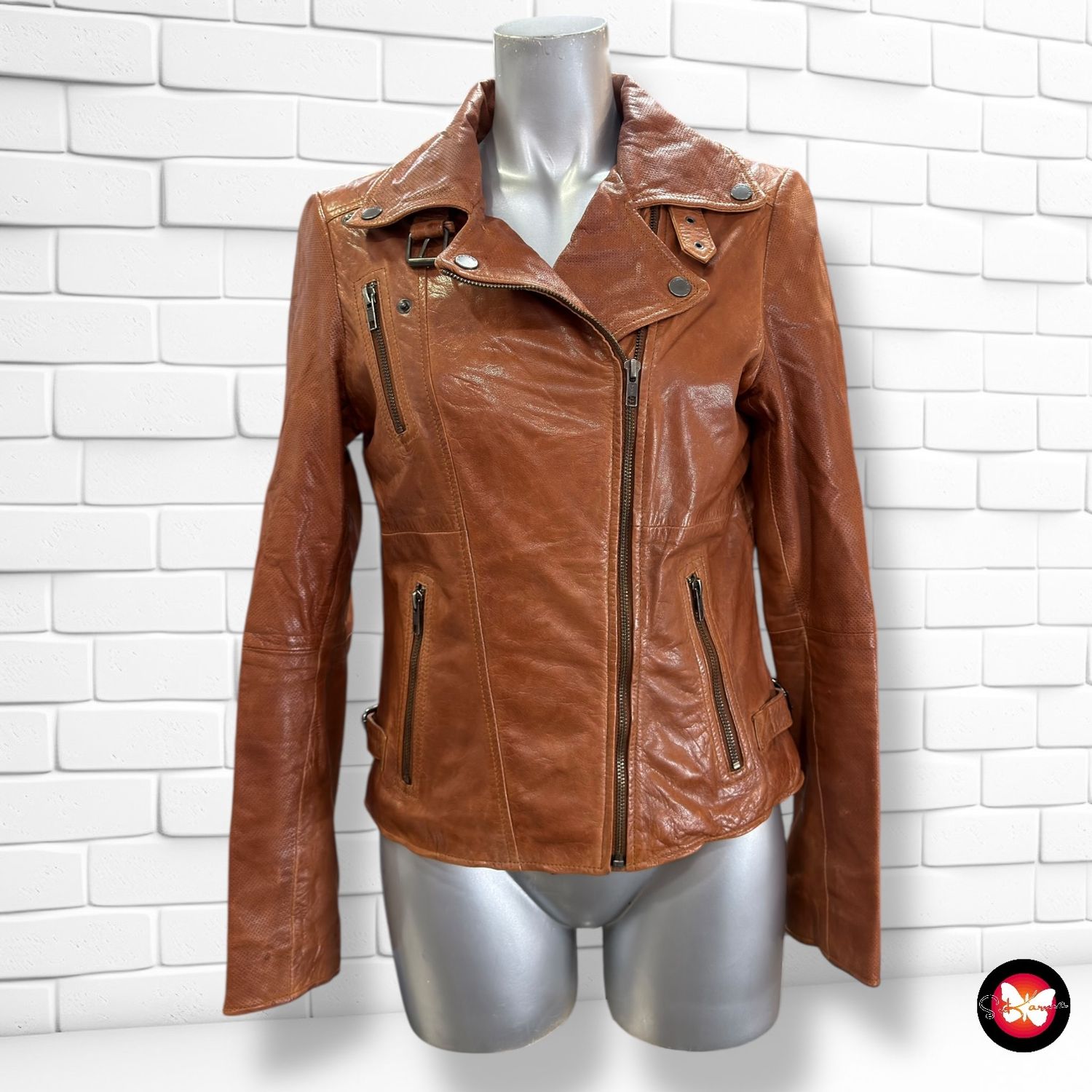 **HOY** Cazadora de piel CIGNO NERO Talla 38 (pequeña)