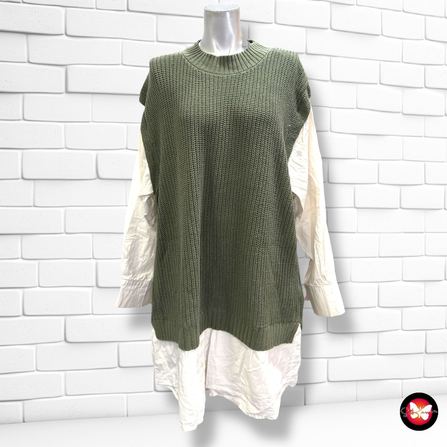 **HOY** Jersey sin mangas con bajo de camisa GINA BENOTTI Talla 48/50