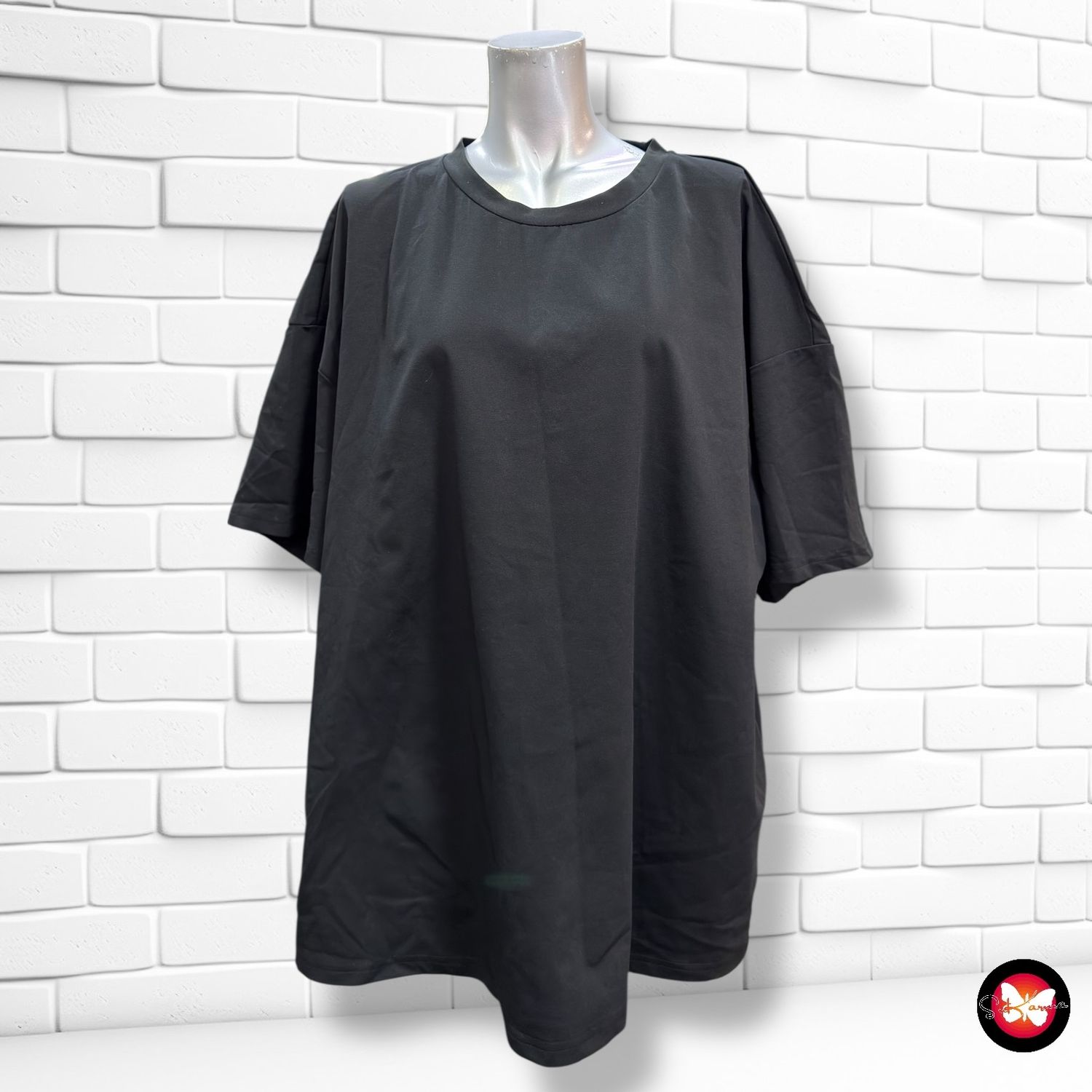 **HOY** Conjunto camiseta + pantalón SHEIN CURVE Talla 4XL