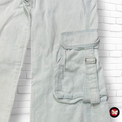 **HOY** Pantalón vaquero ancho de pierna cargo PULL&amp;BEAR Talla 34