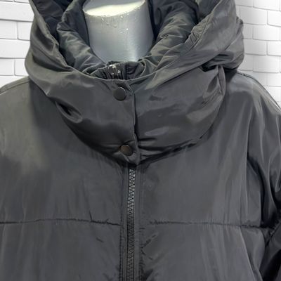 **HOY** Chaquetón acolchado ZARA Talla L (grande)