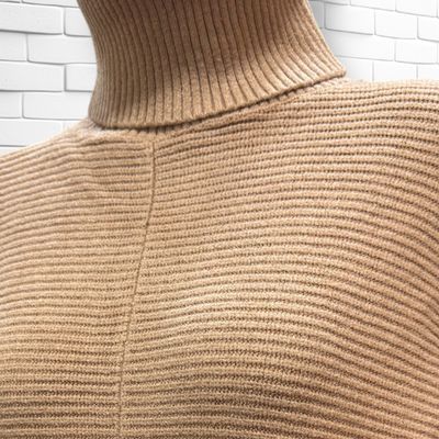 **HOY** Jersey de manga larga y cuello alto Talla XL