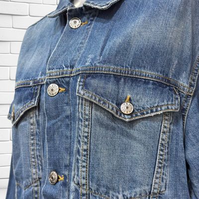 **HOY** Cazadora vaquera H&amp;M Talla 42