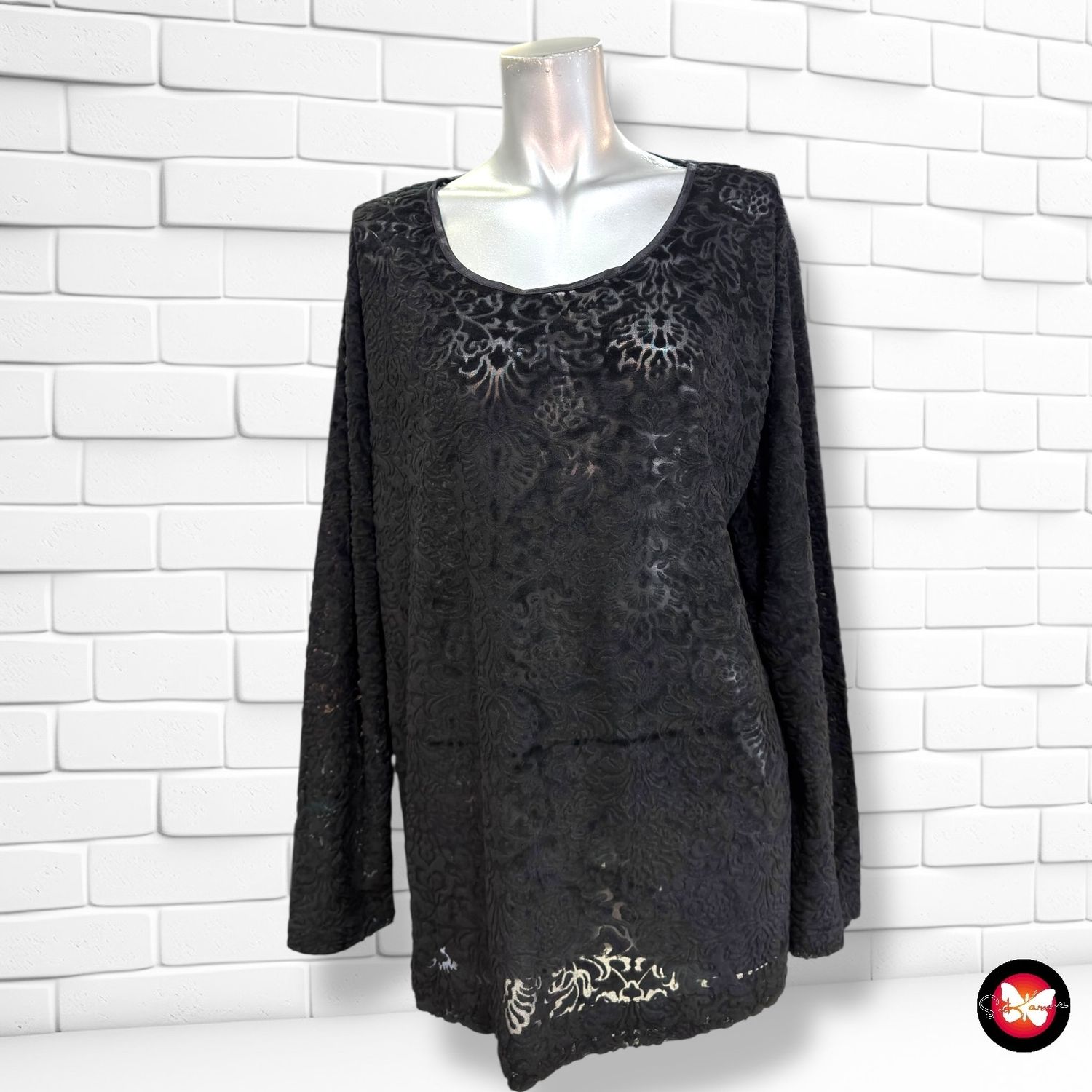 **HOY** Blusa traslúcida con terciopelo Talla XL/XXL