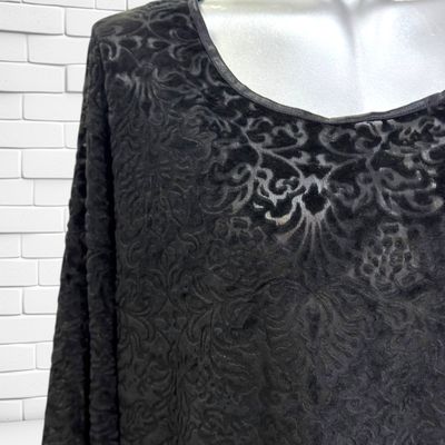 **HOY** Blusa traslúcida con terciopelo Talla XL/XXL