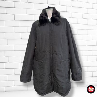 **HOY** Chaqueta acolchada con cuello de pelito Talla 46