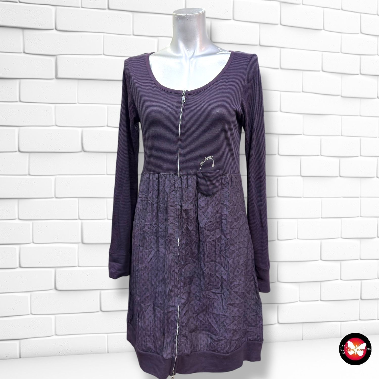 **HOY** Vestido de manga larga con cremallera MISS CAPTAIN Talla 38 (pequeña)