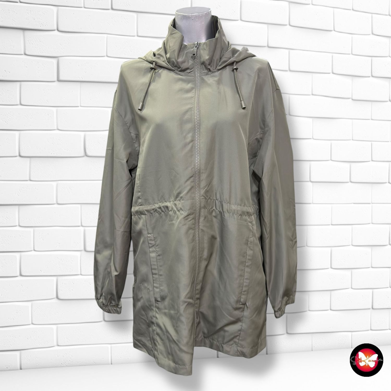 **HOY** Chaqueta impermeable PRIMARK CARES Talla XS