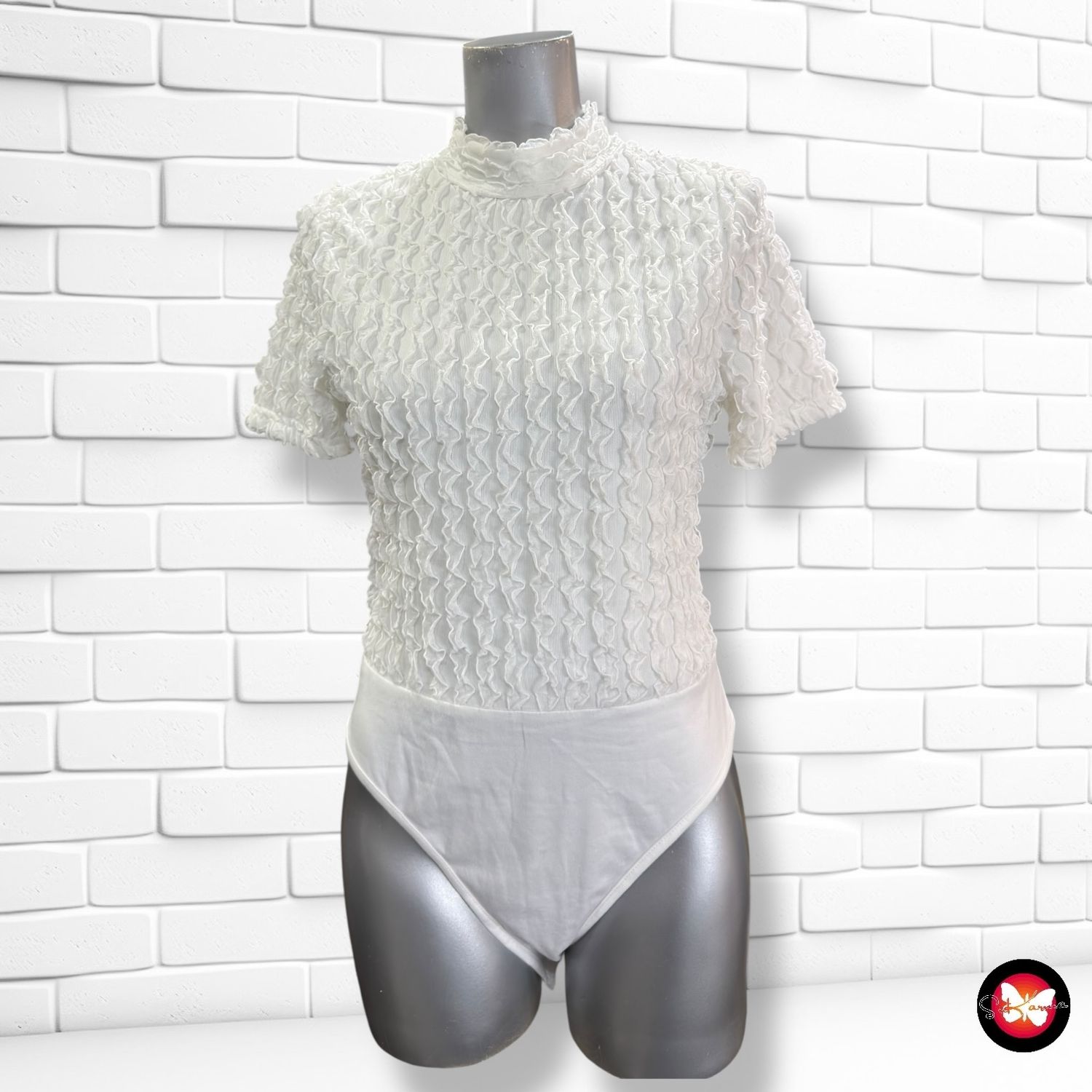 **HOY** Body de volantitos SHEIN Talla M