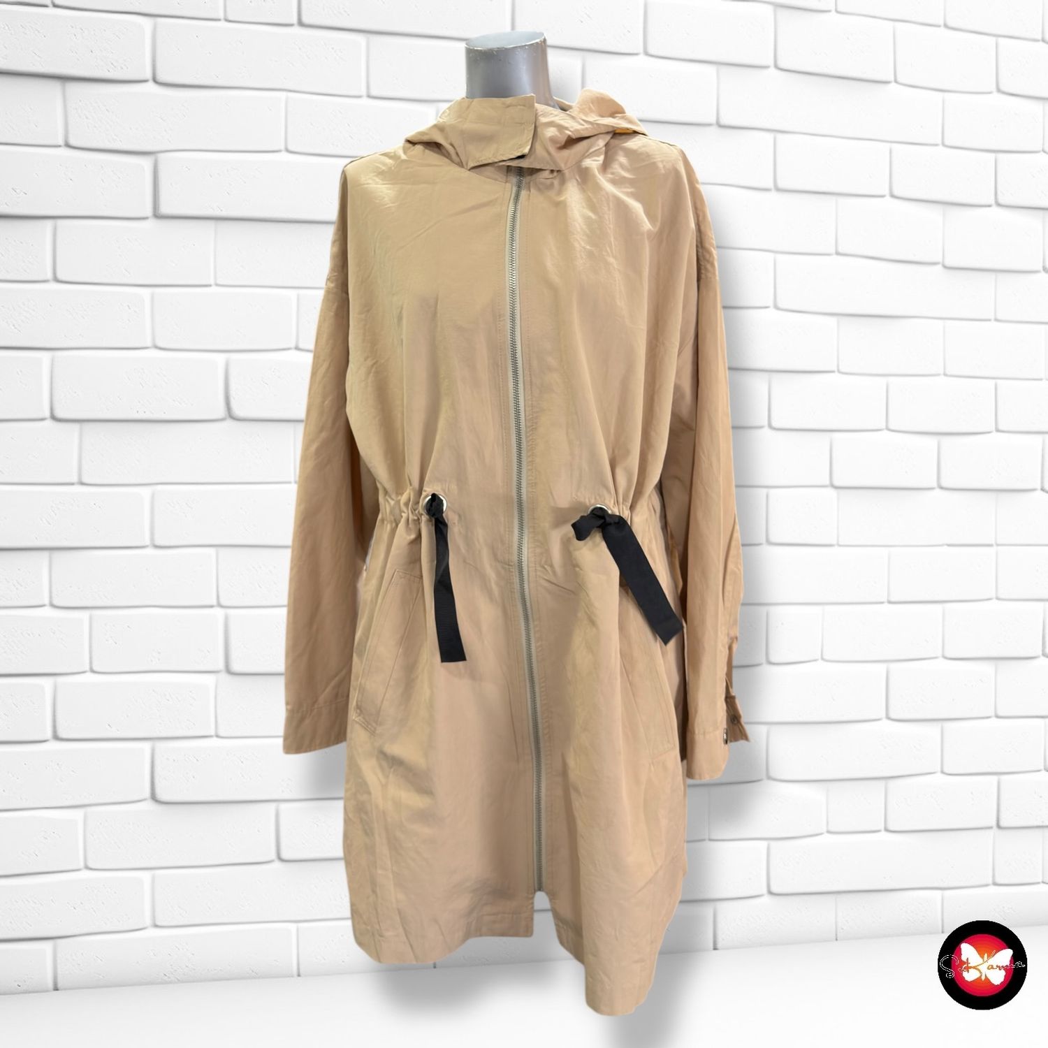 **HOY** Chaqueta impermeable OLÉ by KOTON Talla 40