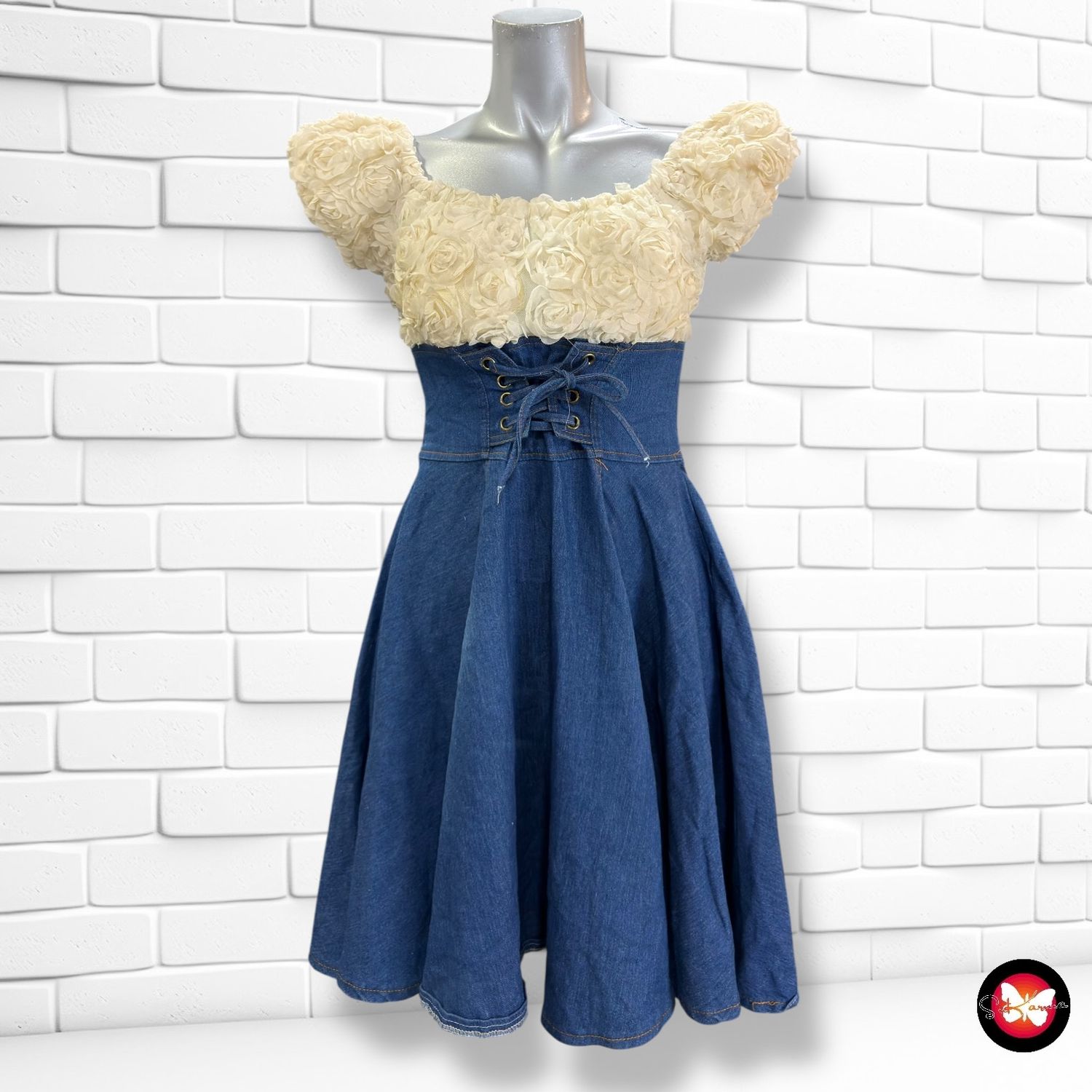 **HOY** Vestido vaquero con florecitas Talla S