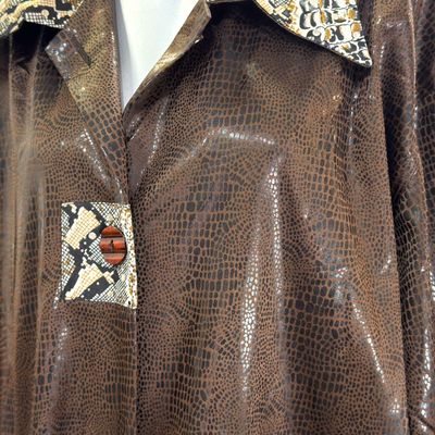 **HOY** Chaqueta efecto serpiente Talla 4XL