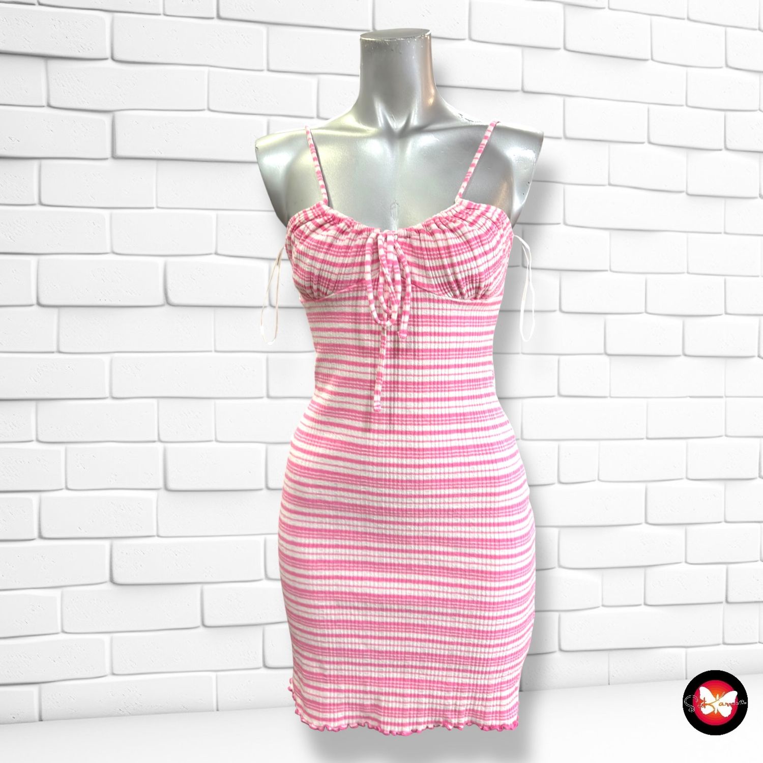 **HOY** Vestido canalé de rayitas BERSHKA Talla M (pequeña)