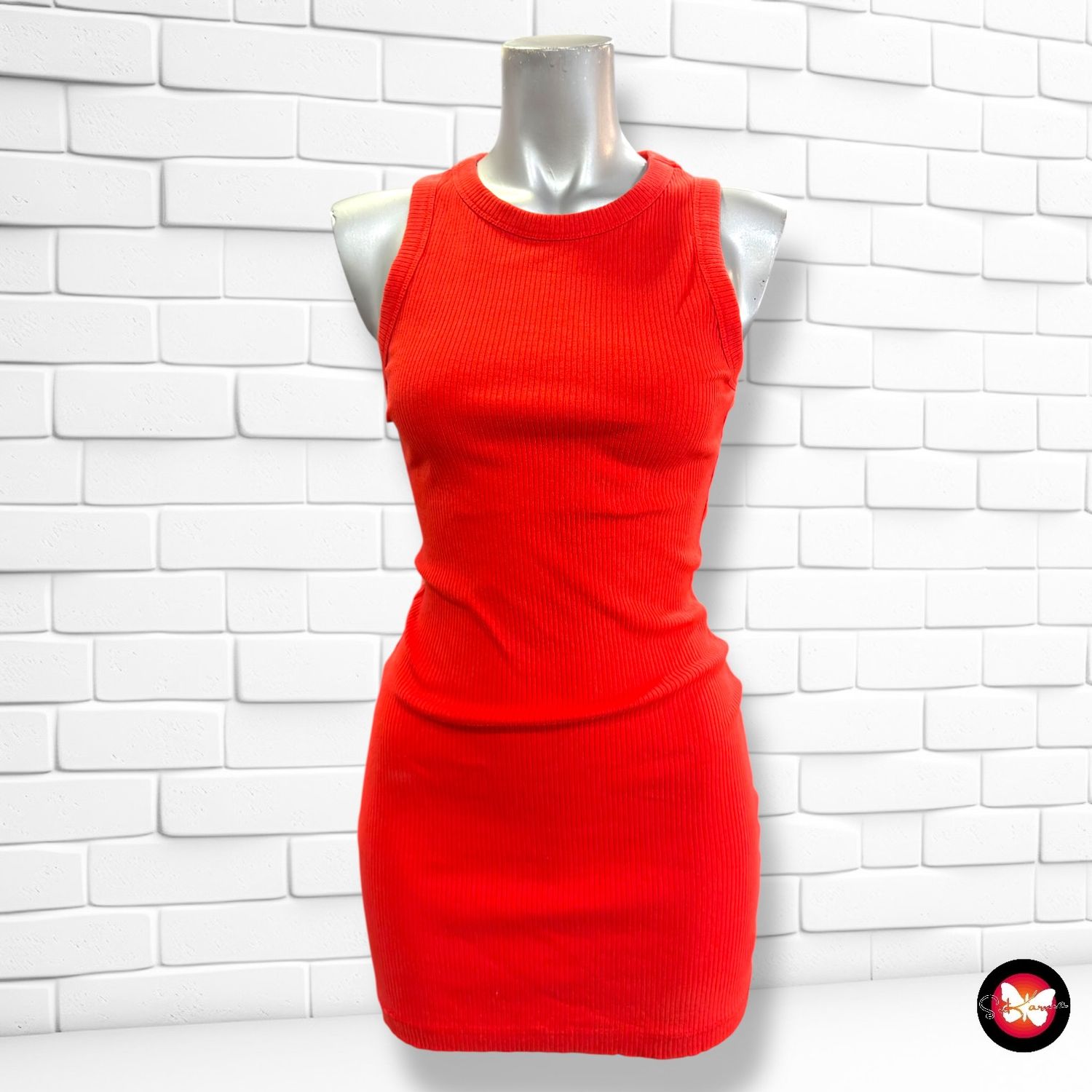 **HOY** Vestido canalé básico BERSHKA Talla XS