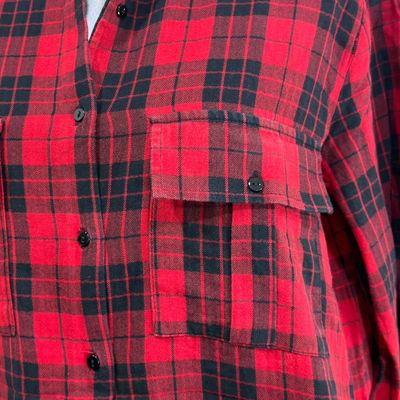 **HOY** Blusón de cuadros ZARA color Negro y rojo Talla M